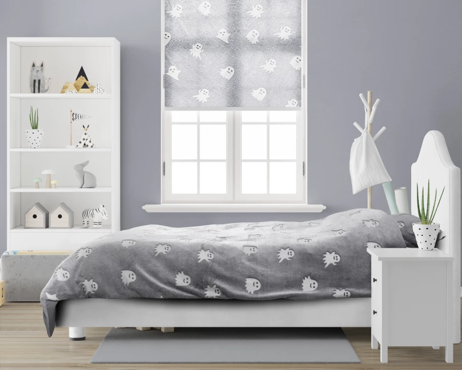 Glow in the dark Spooky Grey