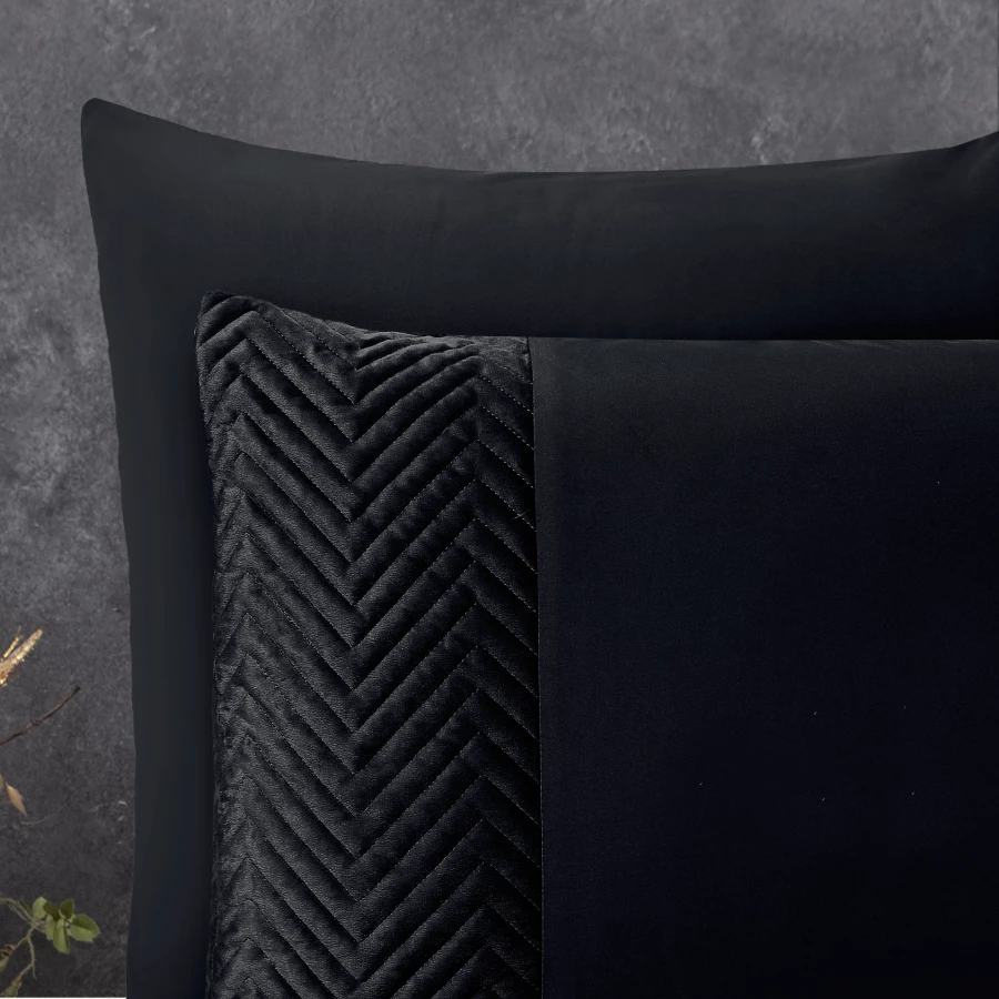 Velvet Crossline Zwart