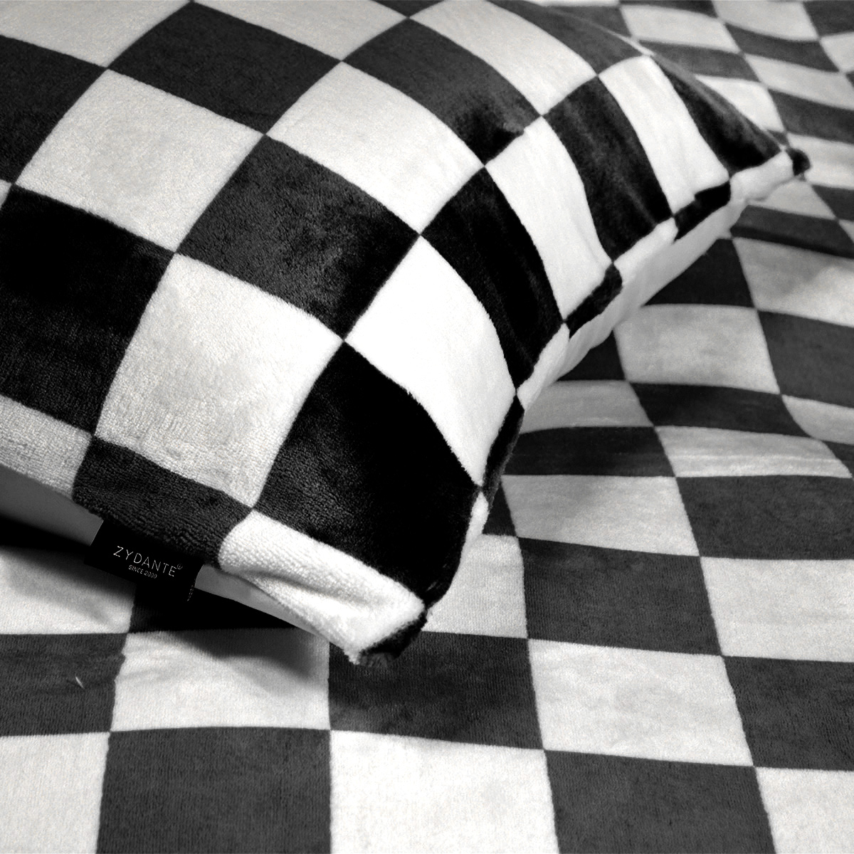 Dekbedovertrekset Chess Fleece Black/White
