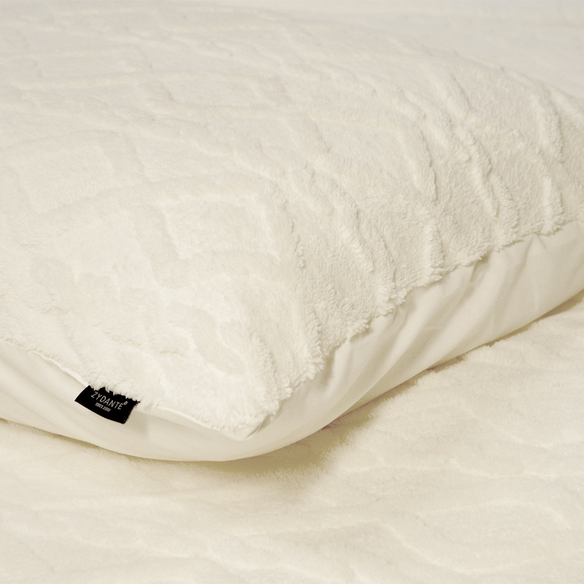 Dekbedovertrekset Jacquard Teddy Whisper White