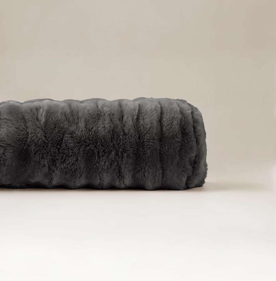 Bodypillow Pompom Antraciet 140 x 20